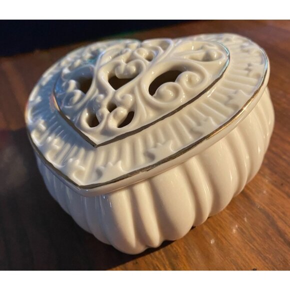 Lenox Jewelry - Lenox Pierced Heart Trinket Box Ivory Porcelain 24k Gold Trim NIB